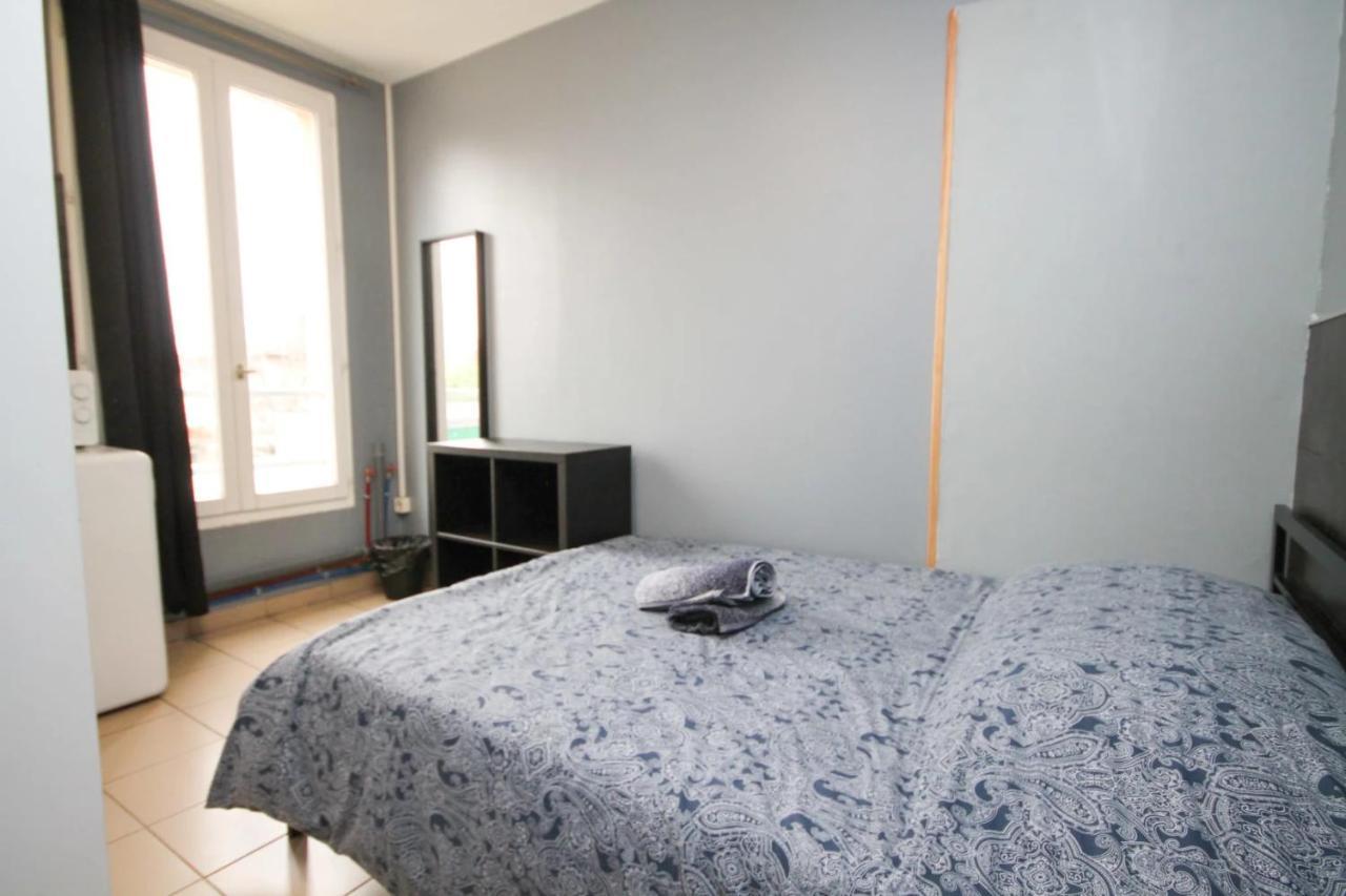 02 - Chambre Avec Lit Double Et Sdb Prive Wifi سان دوني المظهر الخارجي الصورة